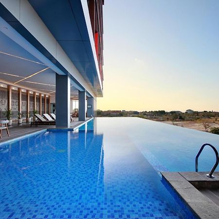 Harper Kupang By Aston Hotel Luaran gambar
