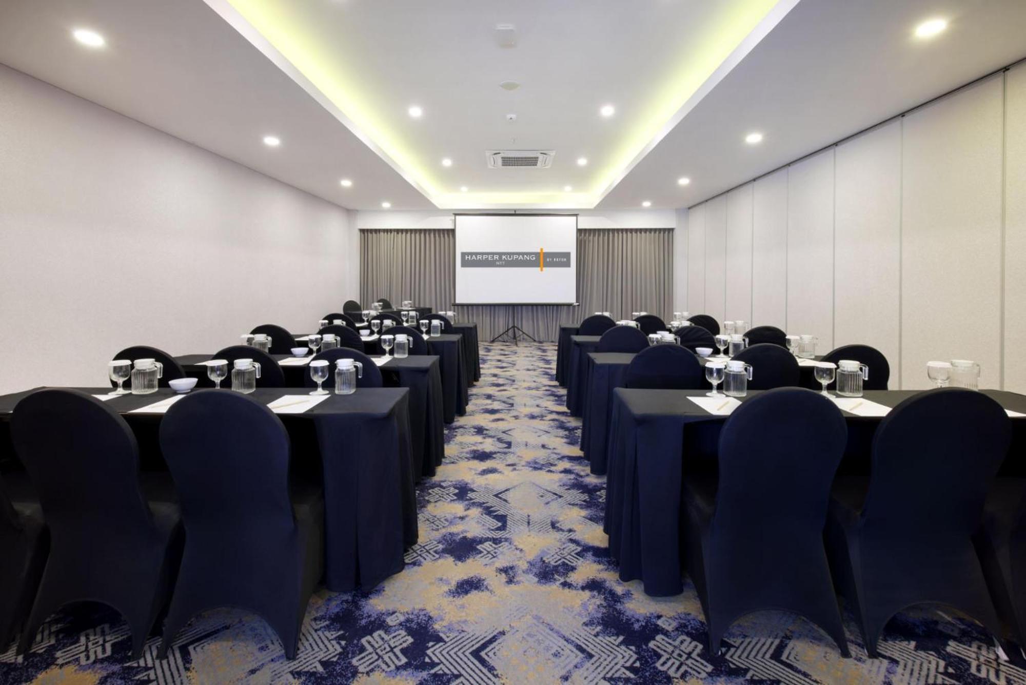 Harper Kupang By Aston Hotel Luaran gambar